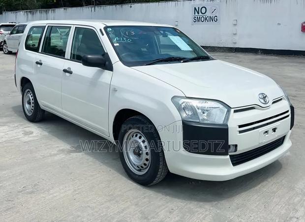Toyota Probox 2020 Off white