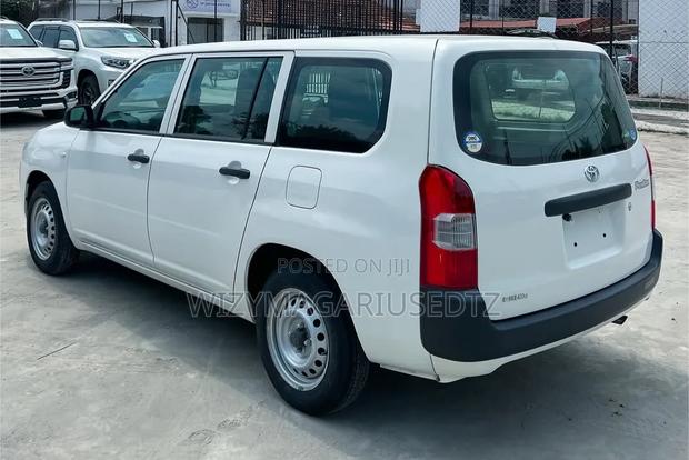 Toyota Probox 2020 Off white