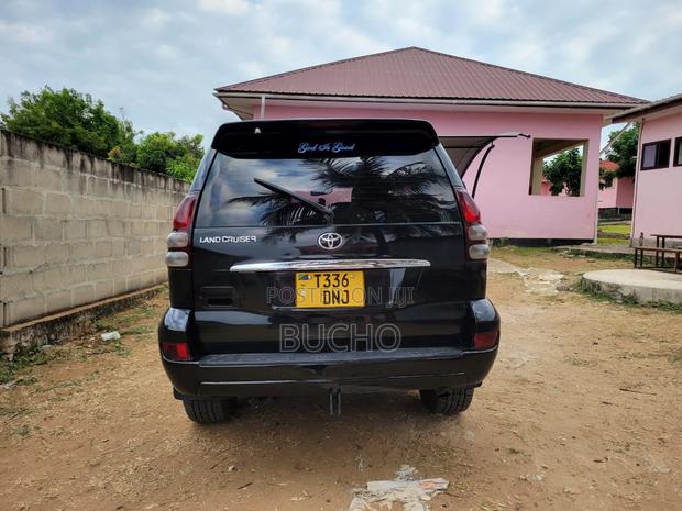 Toyota Land Cruiser Prado 2006 Black