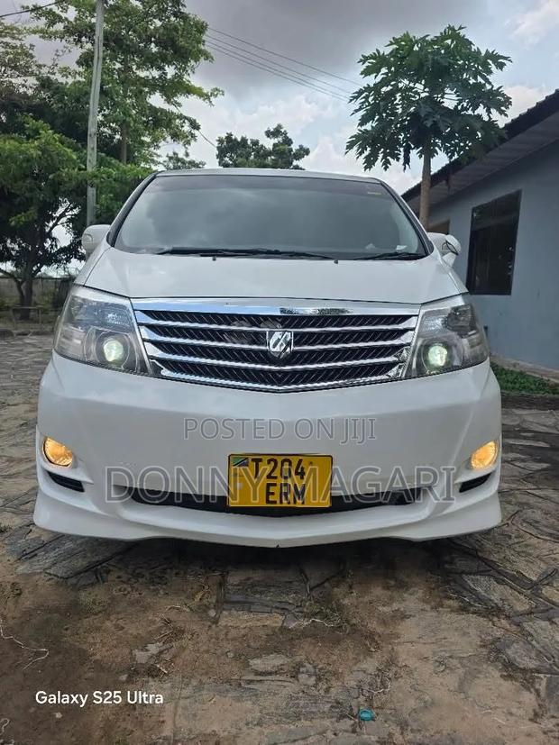 Toyota Alphard 2006 White