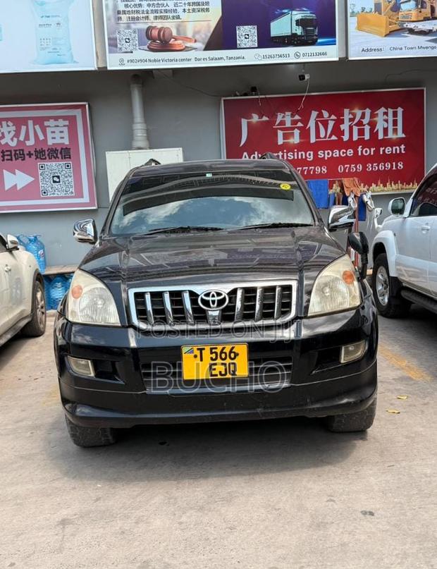 Toyota Land Cruiser Prado 2005 Black