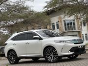 Toyota Harrier 2018 White for sale