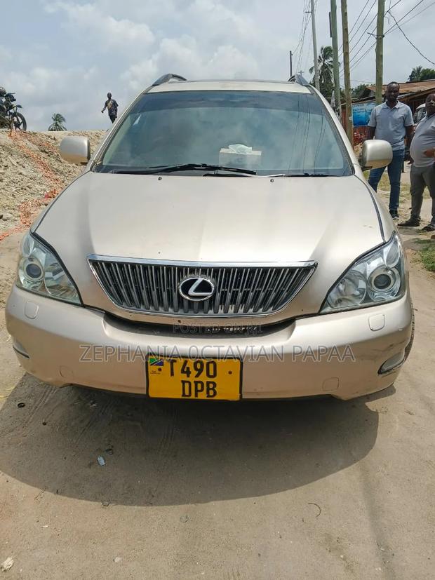 Toyota Harrier 2005 Gold