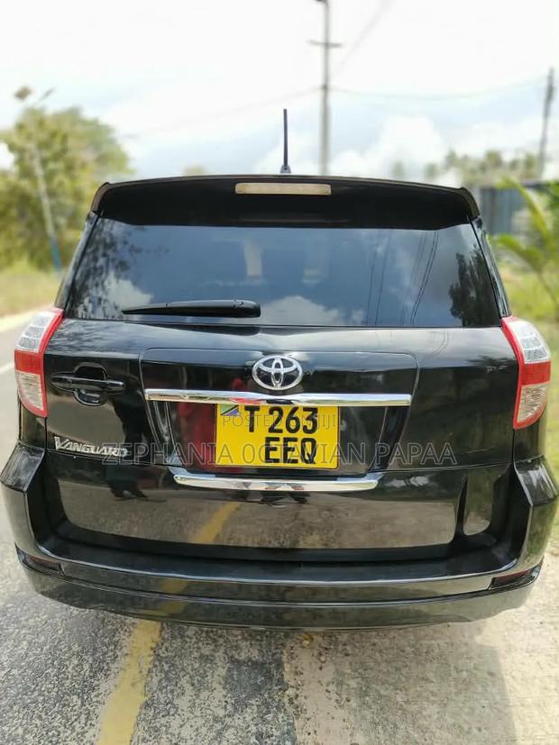 Toyota Vanguard 2009 Black