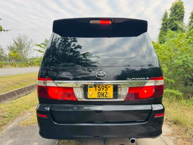 Toyota Alphard 2005 Black