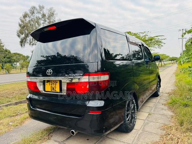 Toyota Alphard 2005 Black