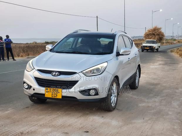 Hyundai Tucson 2013 Silver