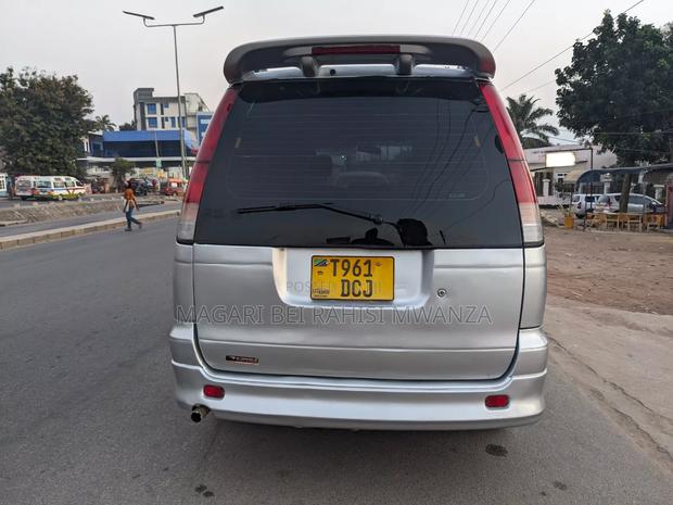 Toyota Noah 2008 Silver