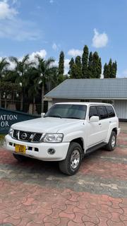 Nissan Patrol 2007 White for sale