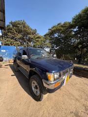 Toyota Hilux 2000 for sale