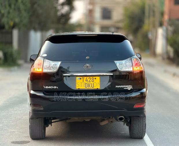 Toyota Harrier 2005 Black