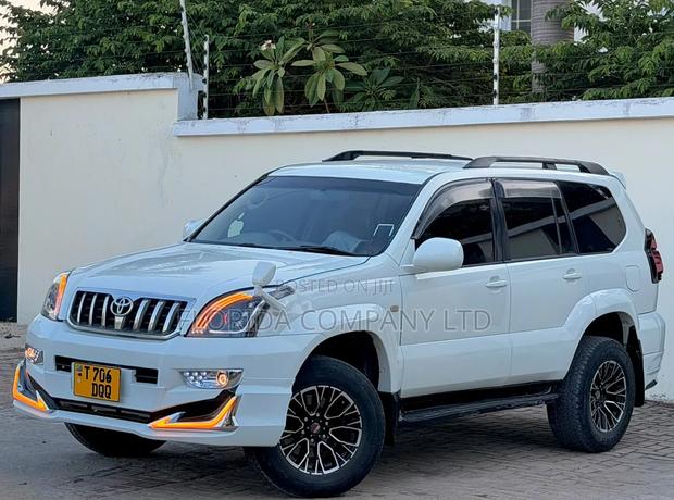 Toyota Land Cruiser Prado 2007 White