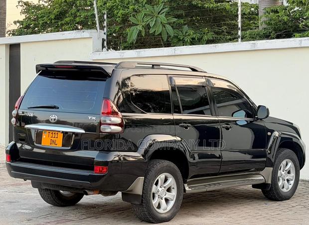Toyota Land Cruiser Prado 2009 Black