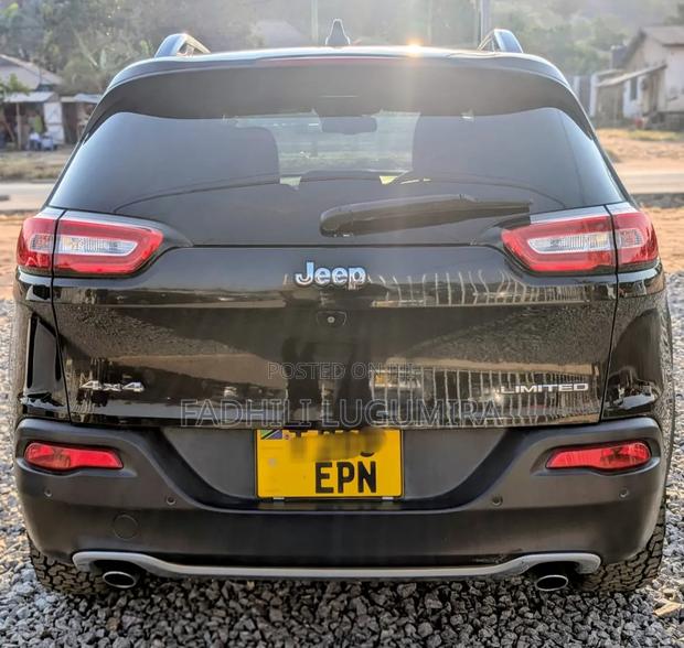 Jeep Cherokee 2014 Black