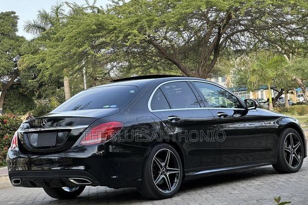 Mercedes-Benz C-Class 2016 Black
