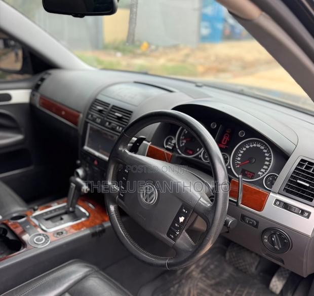 Volkswagen Touareg 2005 Black