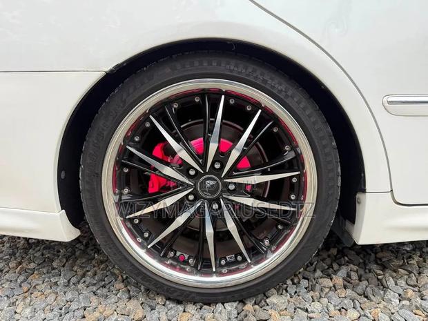 Toyota Crown 2007 White