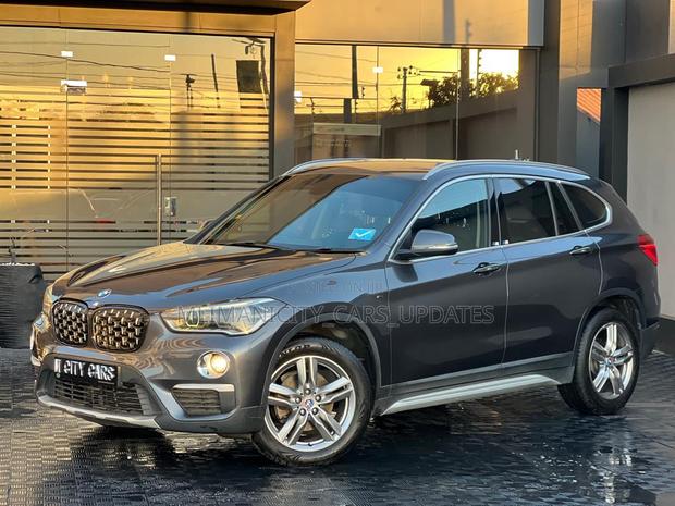 BMW X1 xDrive28i AWD 2016 Gray