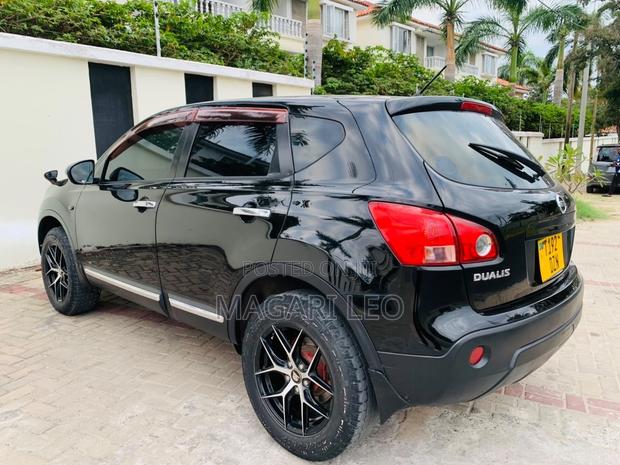 Nissan Dualis 2008 Black