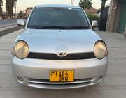Toyota Sienta 2006 Silver for sale