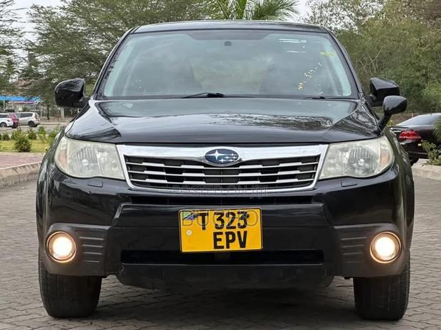 Subaru Forester 2010 Black