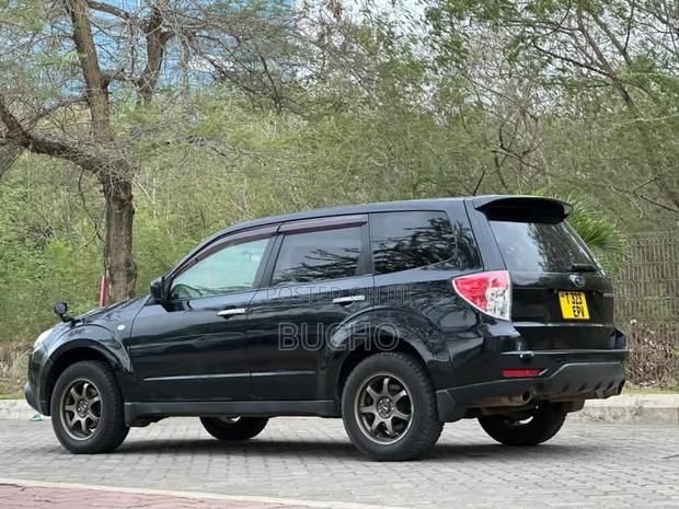 Subaru Forester 2010 Black