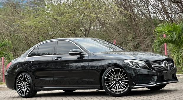 Mercedes-Benz C200 2014 Black