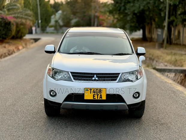 Mitsubishi RVR 2006 White