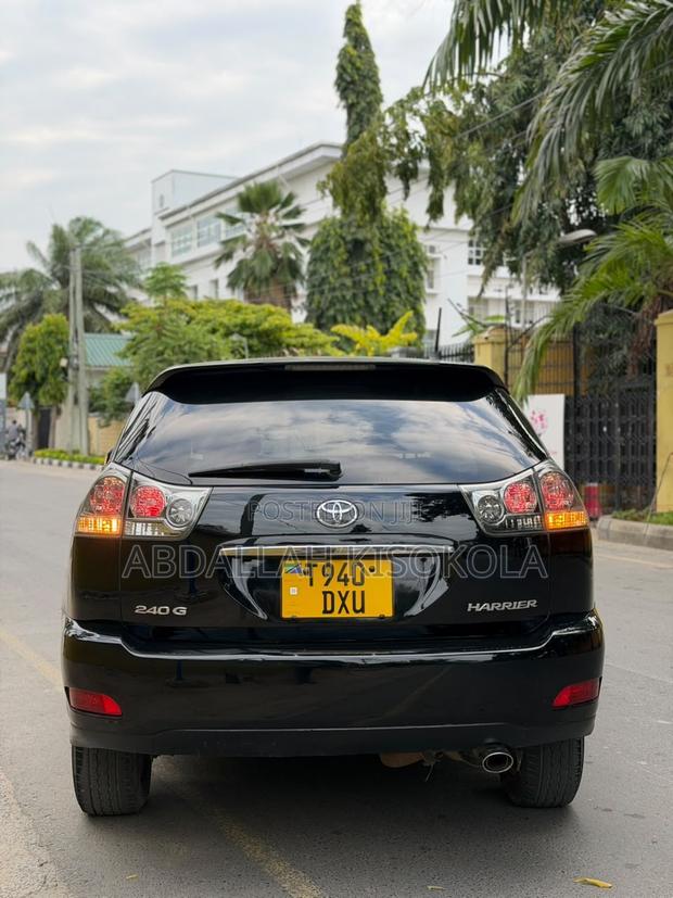 Toyota Harrier 2.4 2007 Black