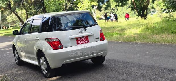 Toyota IST 2006 White