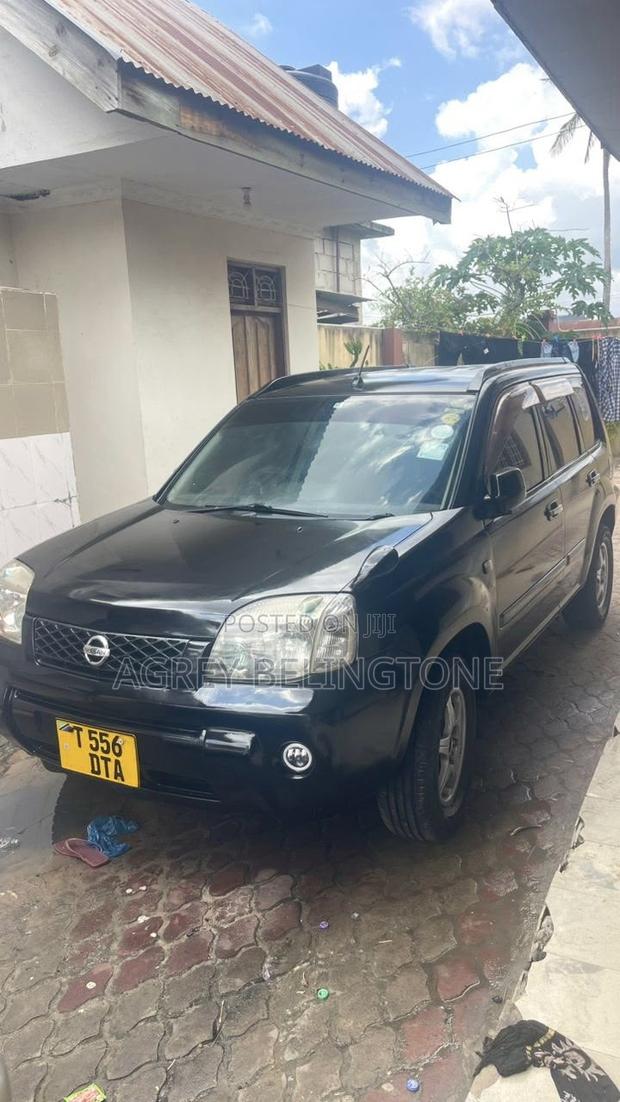 Nissan X-Trail 2004 Black