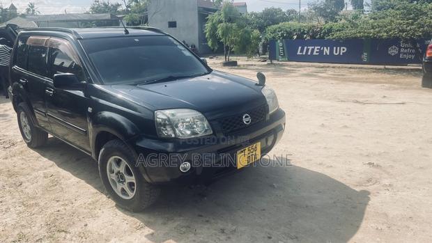 Nissan X-Trail 2004 Black