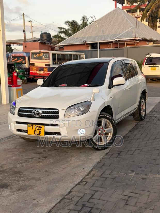Toyota RAV4 2.4 2008 Pearl