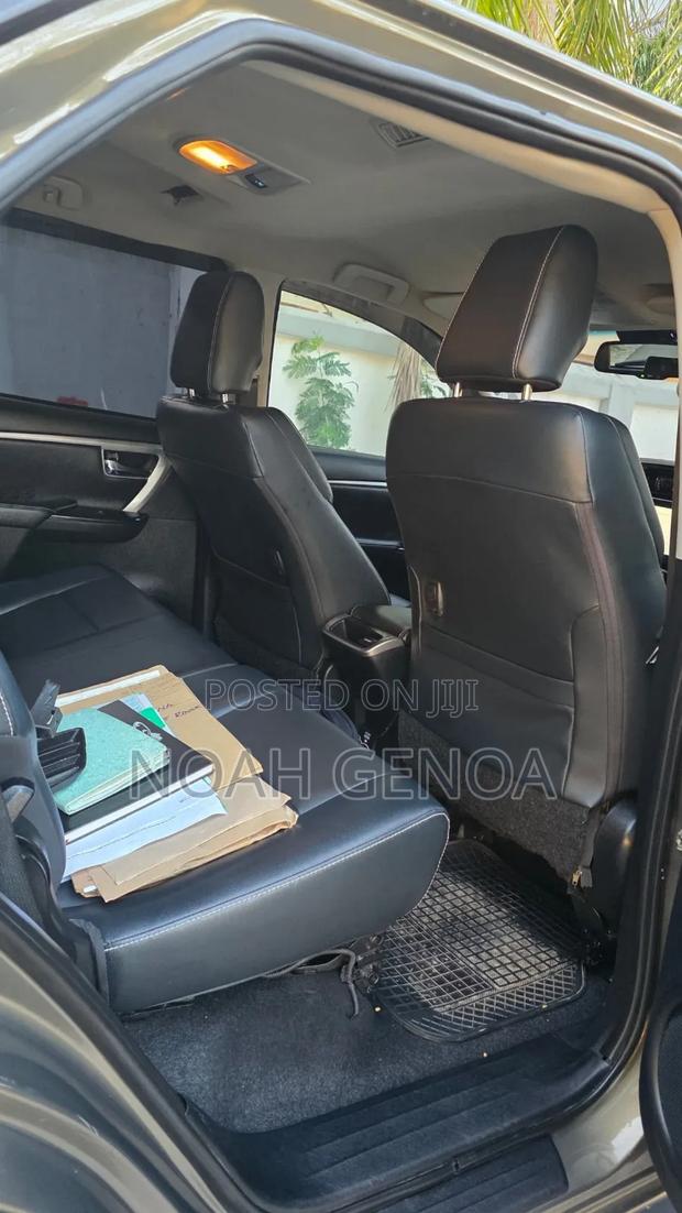 Toyota Fortuner 2021 Gray