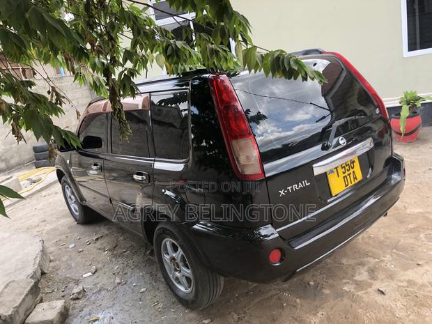 Nissan X-Trail 2004 Black