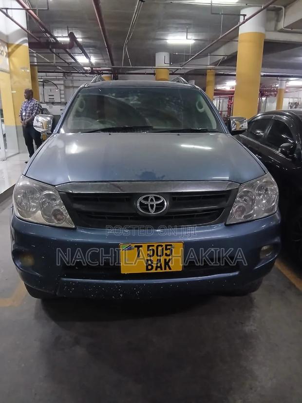 Toyota Fortuner 2008 Gray