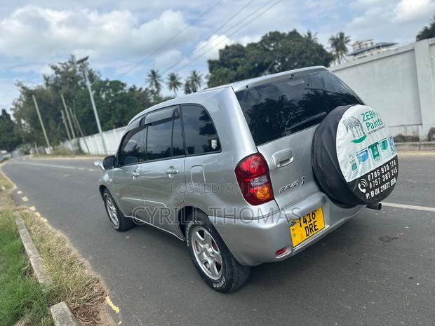 Toyota RAV4 2005 Silver