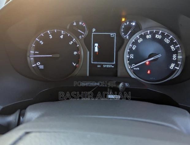 Toyota Land Cruiser Prado 2.7 2023 Pearl