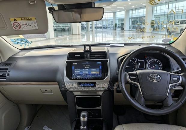 Toyota Land Cruiser Prado 2.7 2023 Pearl