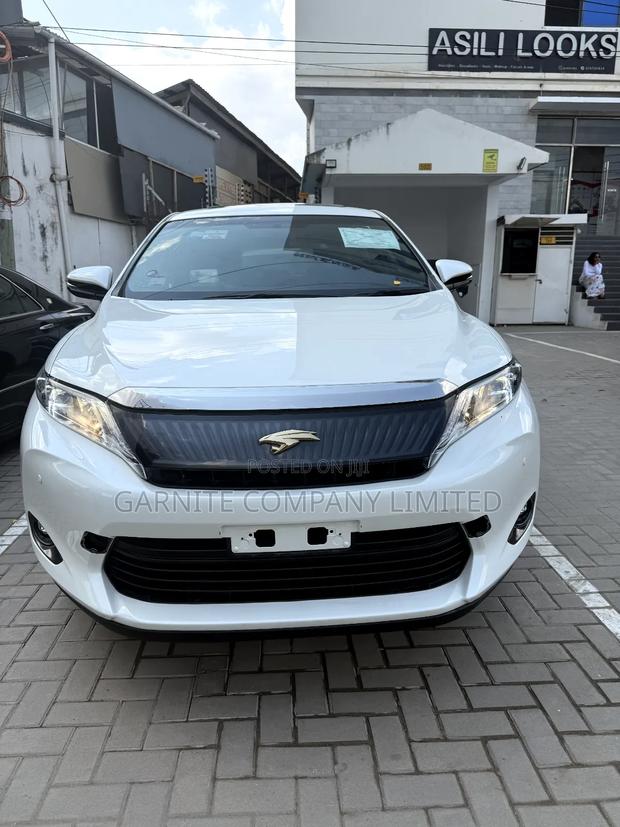 Toyota Harrier 2015 White