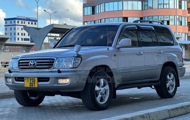 Toyota Land Cruiser 2000 Beige