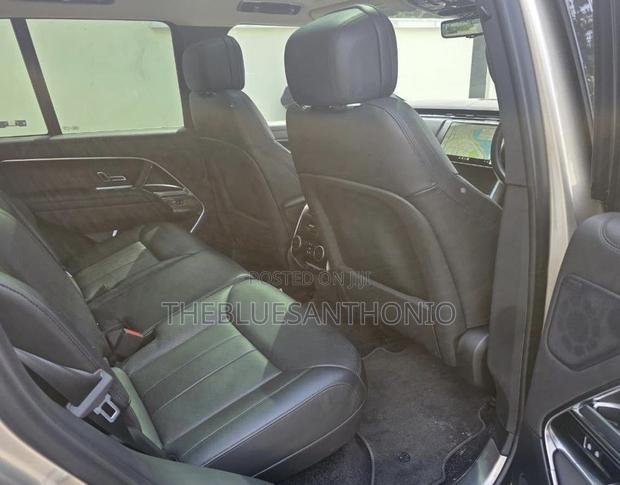 Land Rover Range Rover Vogue 2024 Beige