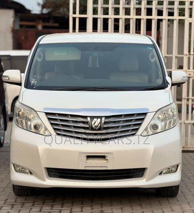Toyota Vanguard 2008 White
