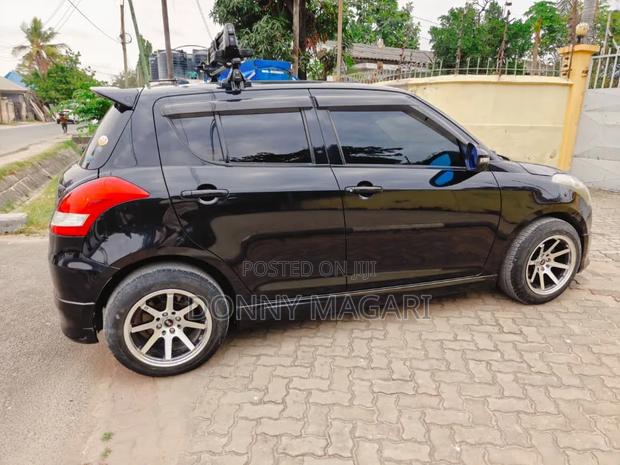Suzuki Swift 2013 Black
