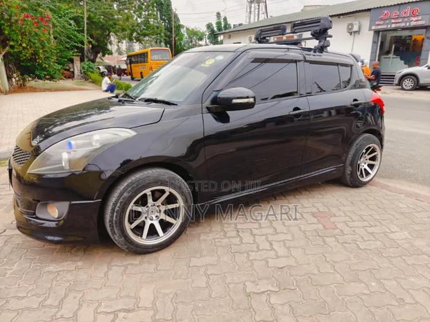 Suzuki Swift 2013 Black