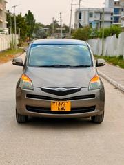 Toyota Ractis 2007 Gray for sale