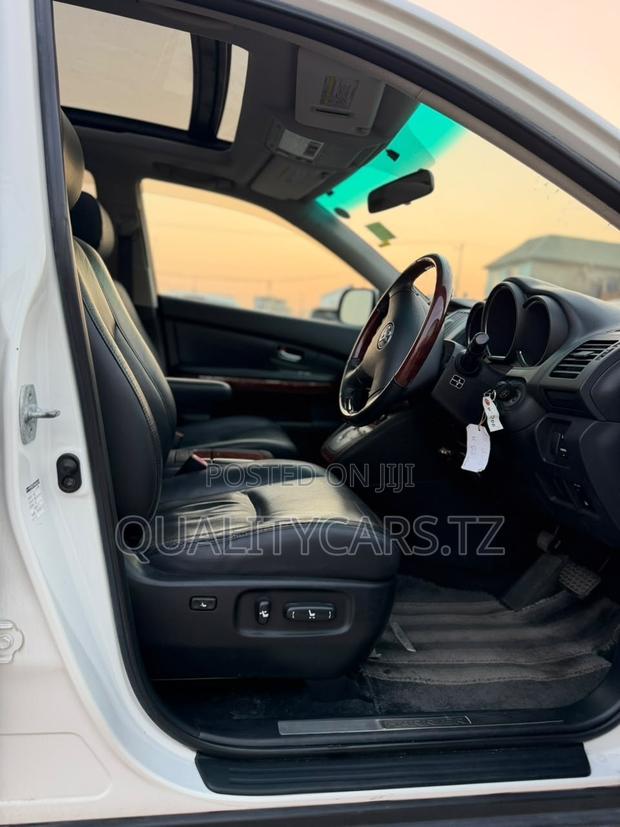 Toyota Harrier 2009 White
