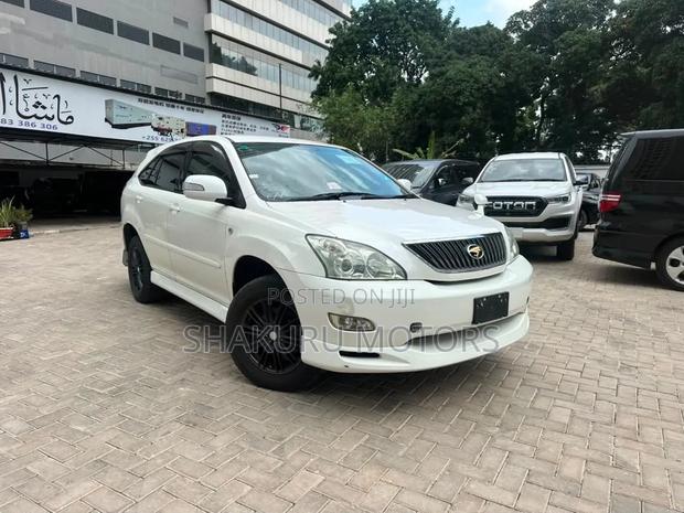 Toyota Harrier 2006 White