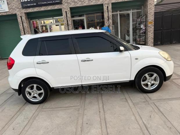 Mazda Verisa 2007 White