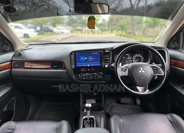 Mitsubishi Outlander 2014 Black